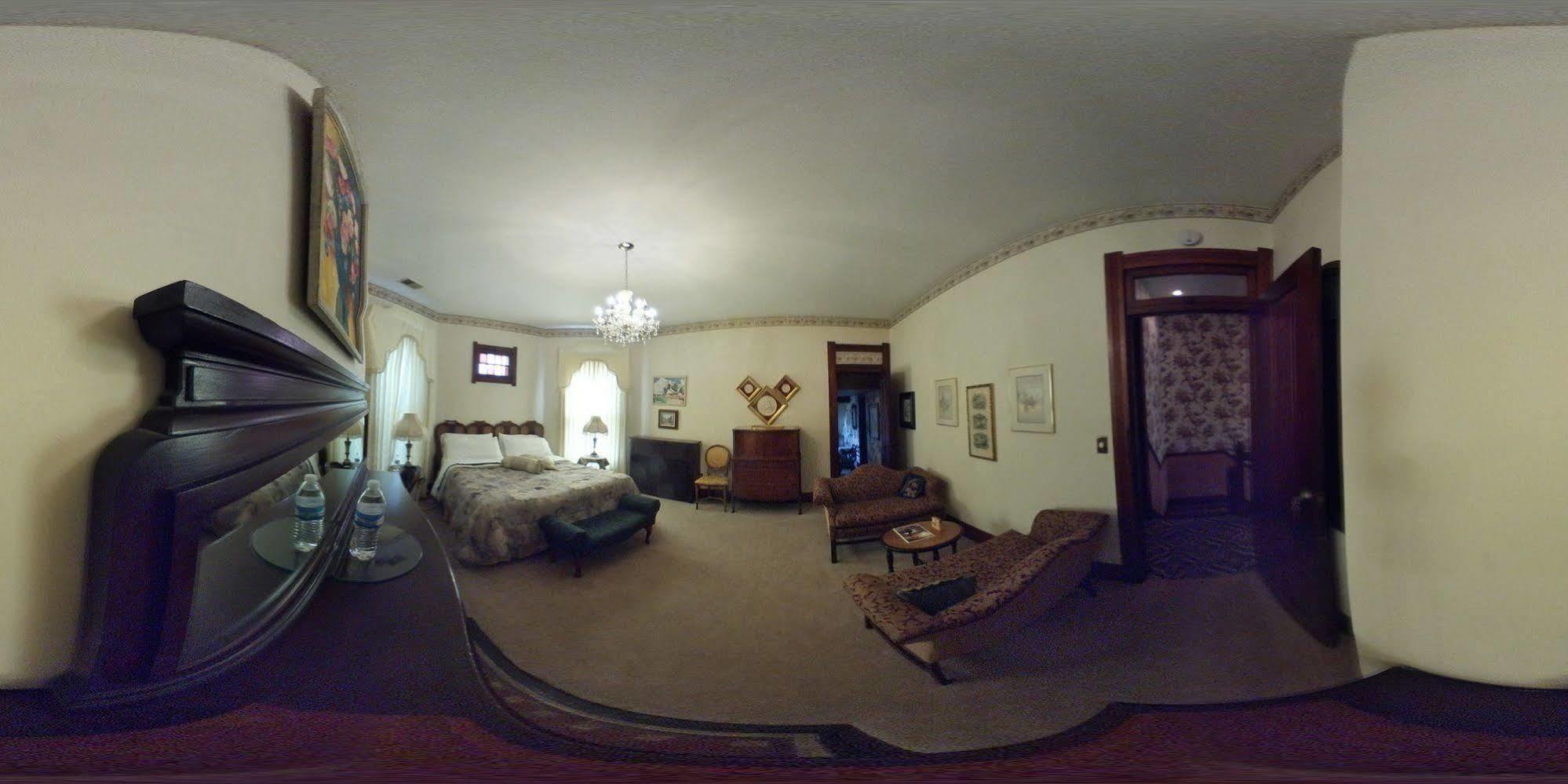 Herrold On Hill Bed And Breakfast Wabash Eksteriør billede